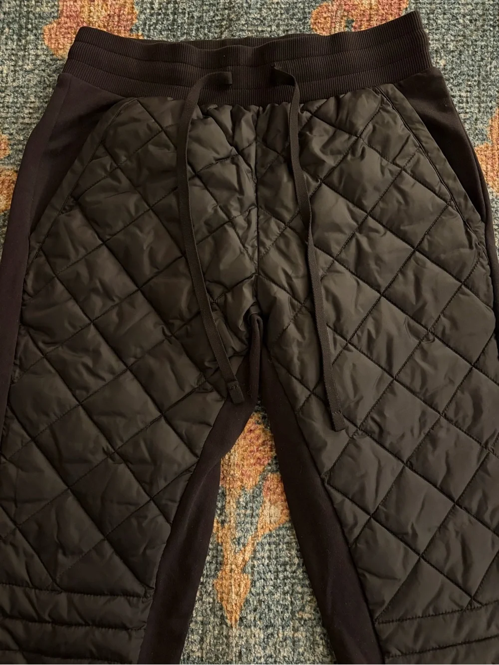 Women’s ALO Yoga Winter Warm Moto Puffer Joggers